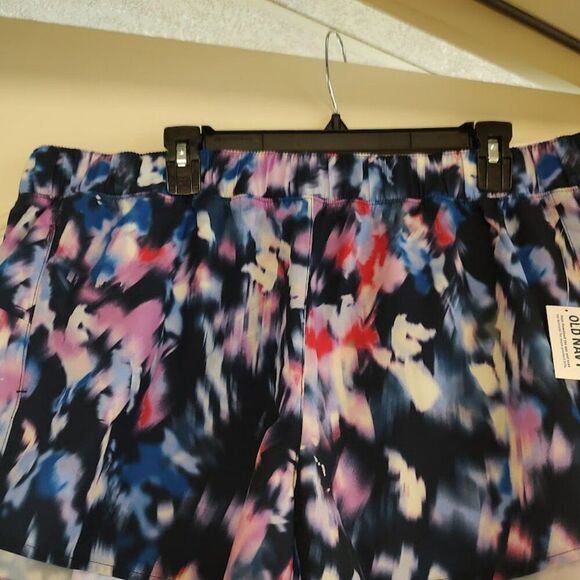 New Old Navy Active Quick Dry Blue Purple Multi-Color  Shorts Women's XL - Picture 2 of 2